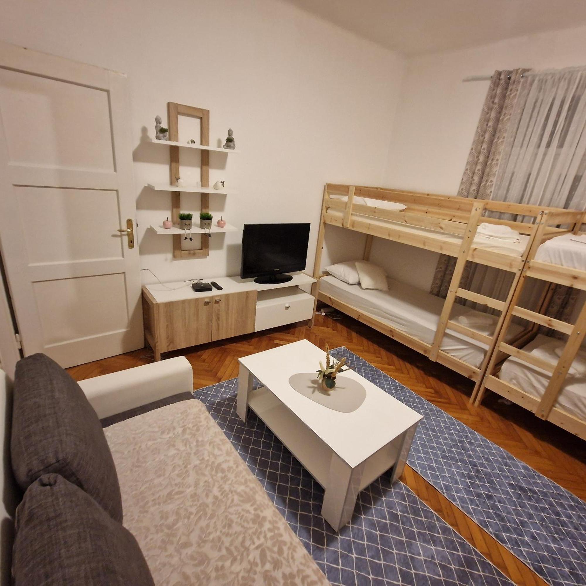 Rooms Deluxe Splatin สปลิท ภายนอก รูปภาพ